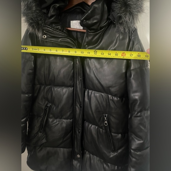 Stylus Woman’s Small Black Coat Fur Lined Hood Zip Snaps Long Style. New w tag. - Picture 3 of 5